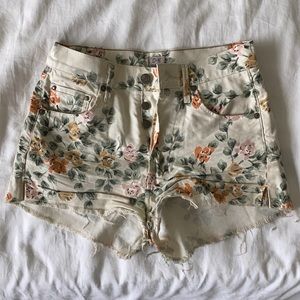 Citizen of Humanity Floral Jean Shorts, size 24